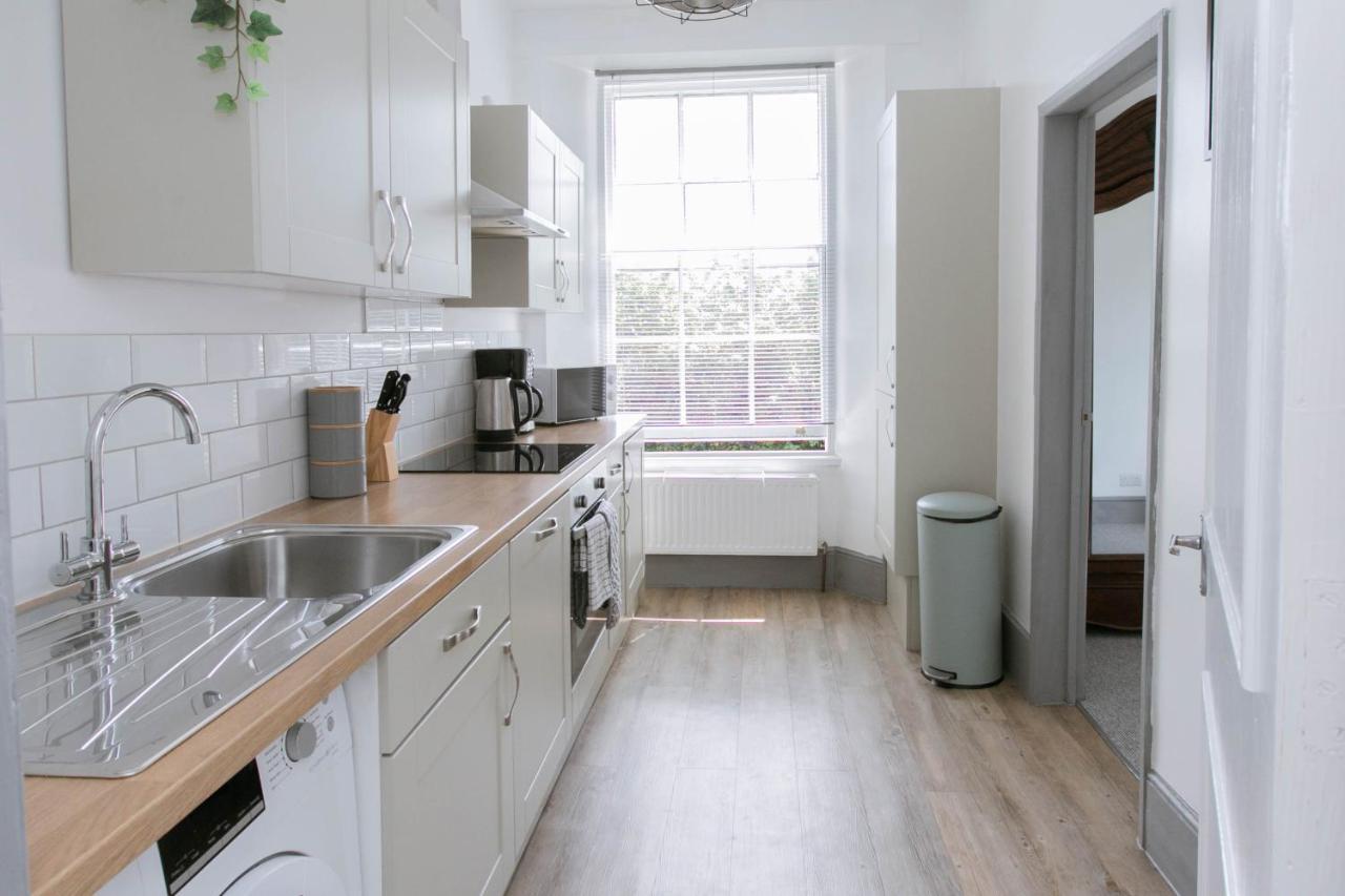 Spacious Apartment, Free Parking, Central Location Near To Uni, Hospital, Town เอ็กซิเตอร์ ภายนอก รูปภาพ